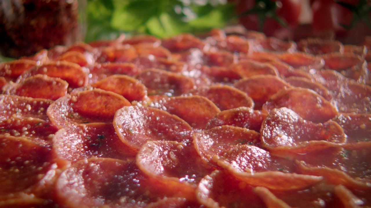 Close-up of a Donatos Edge-to-Edge pepperoni pizza